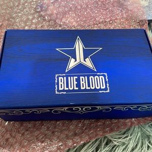 Jeffree Star Cosmetics Blue Blood eyeshadow palette